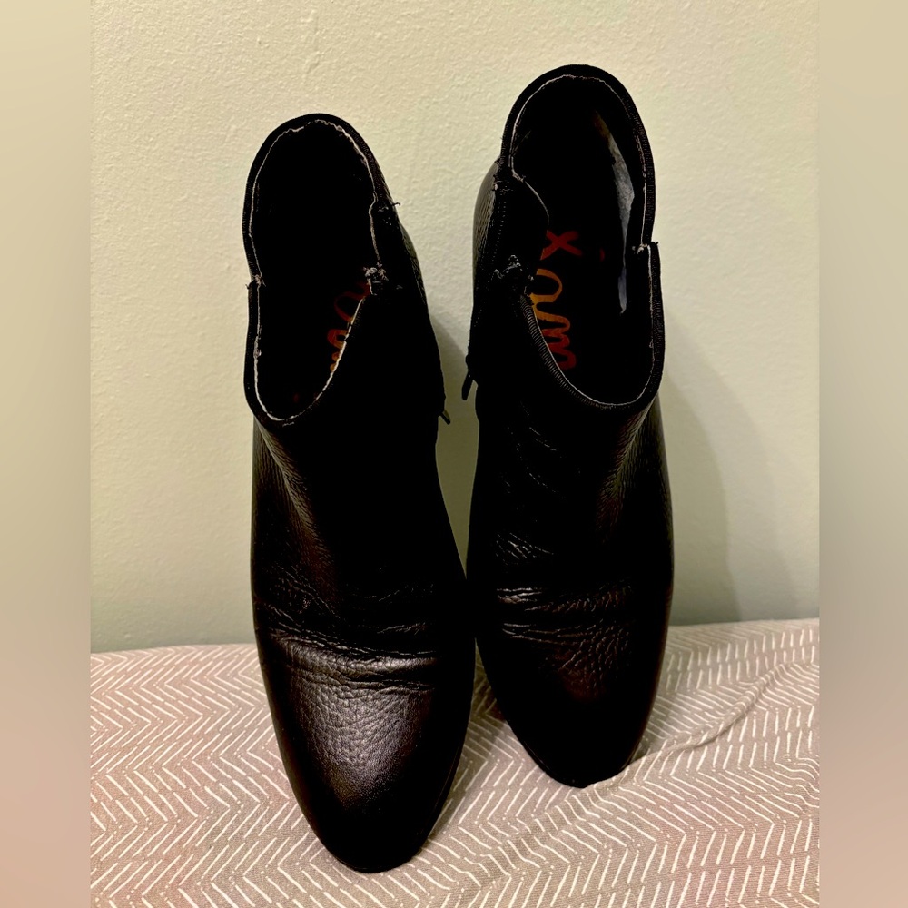 Sam Edelman size 9M gently used ankle booties